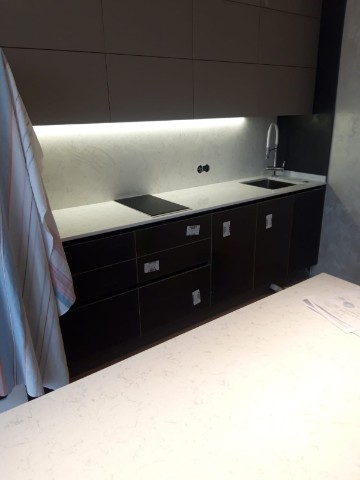 Столешница Belenco 3113 DAPHNE CREEK POLISHED, 2 интегрированные мойки и остров