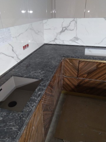 Столешница Caesarstone 6003 COASTAL GREY, остров