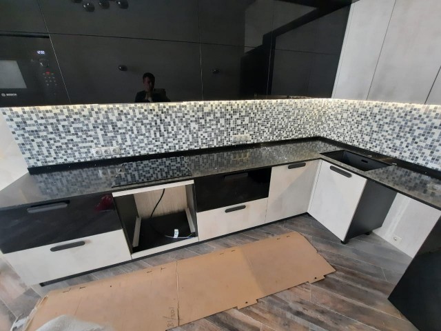 Столешница Radianz KI992 KUNLUN INK, н20, с бортом
