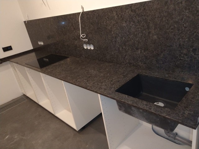 Столешница Technistone NOBLE IMPERIAL GREY, стеновая
